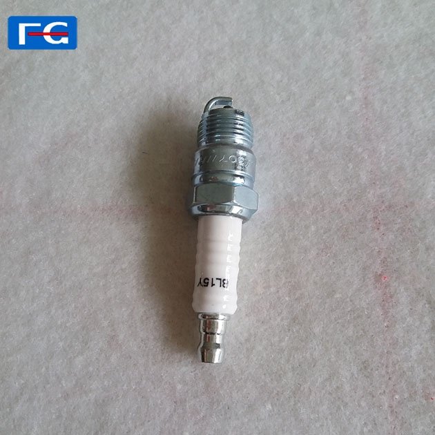 Factory price car spark plug BL15Y engine auto spark plug in engine spark plug parts