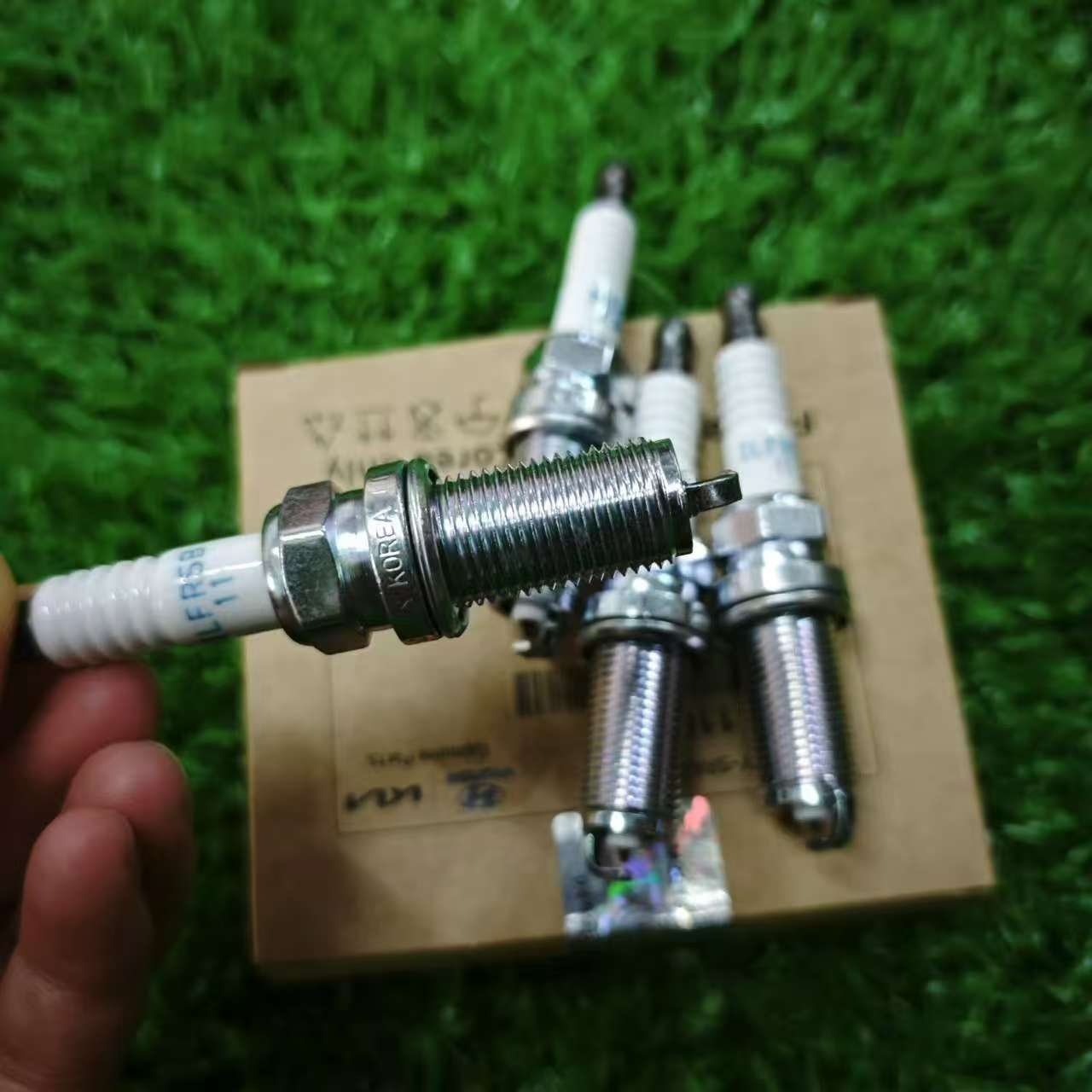 18840-11051 Wholesale High Quality Auto Parts Iridium Spark Plugs OEM 18841-11051 1884111051 18841 11051 2884011051