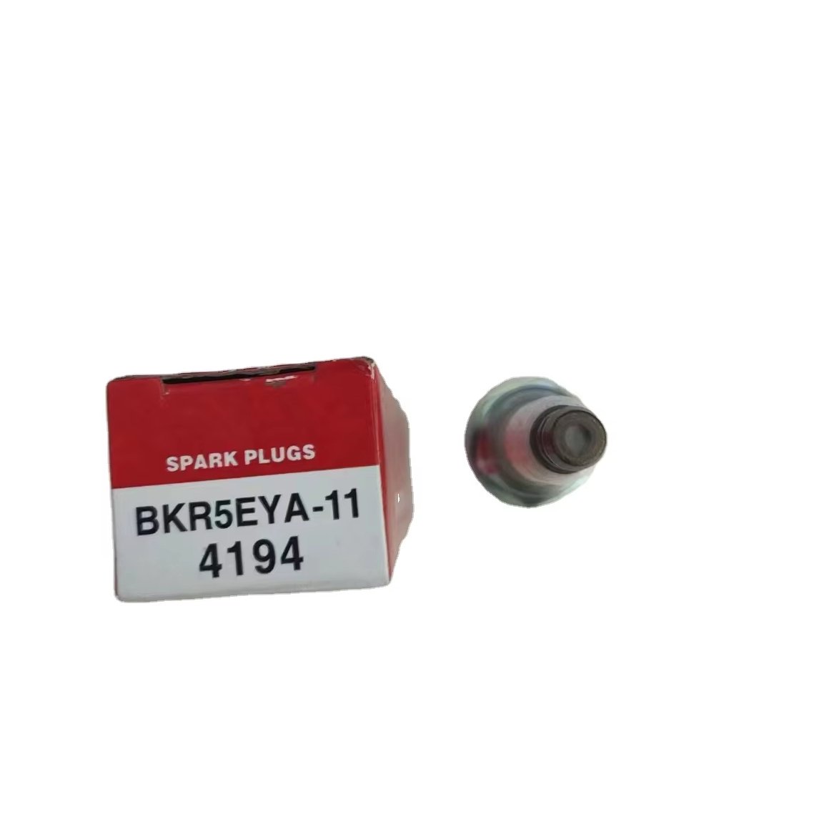 High Quality and Best Price Auto Nickel alloy Spark plug Ngk BKR5EYA11 for Toyo-ta Corolla