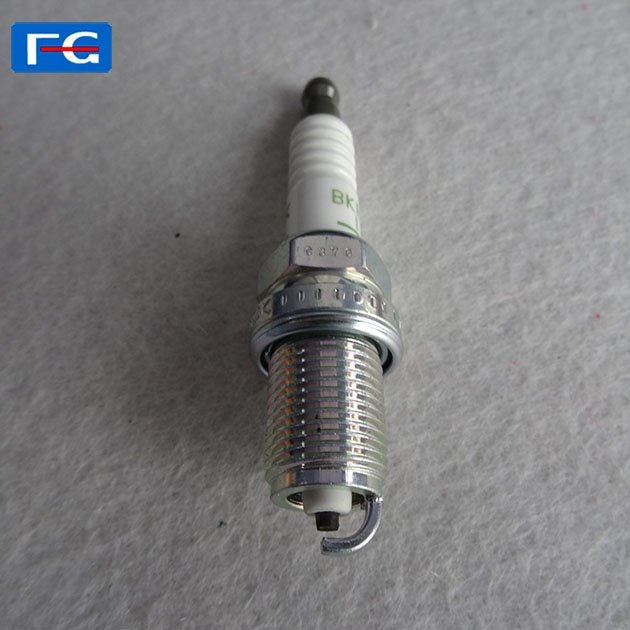 Factory cheap price auto Spark Plug OEM 22401-50Y06 BKR6E-11 22401-50Y05 BKR5E-11 car spark plug for Japanese cars