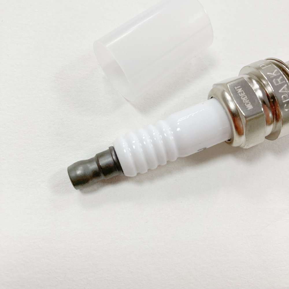 QSF 9091901191 SK20HR11 1UR 1GR 1KR 2TR Wholesale Price Engine Auto Car Spark Plug 90919-01191