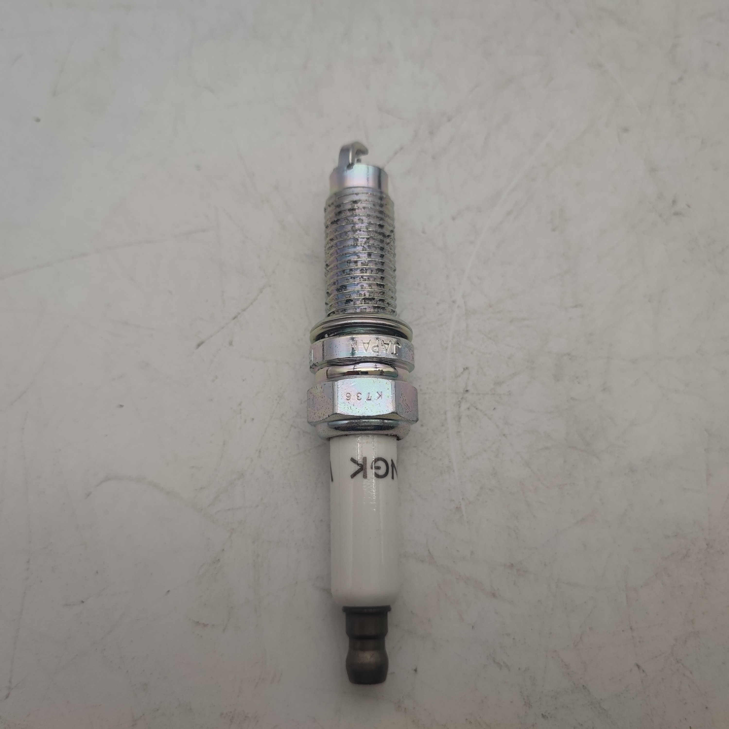 High Quality New Truck Engine Parts 11332 610800190174 Spark Plug 1000450457