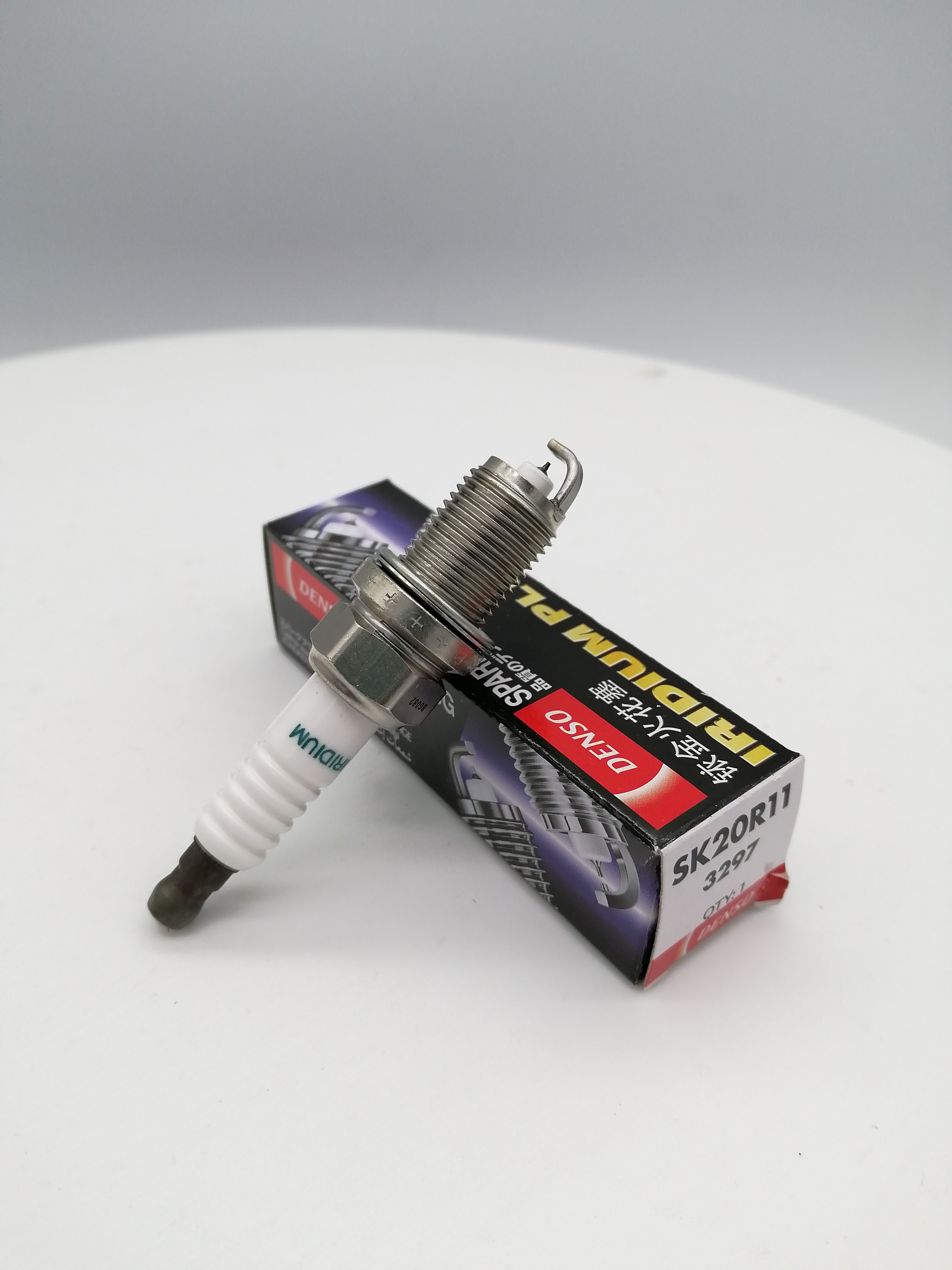 OEM 90919-01210 9091901210 SK20R11-3297 spark plug