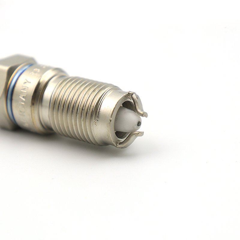 4304 Factory Auto Resistor Iridium Platinum Bujias Spark Plugs for Kia Mazda Renault Peugeot Car