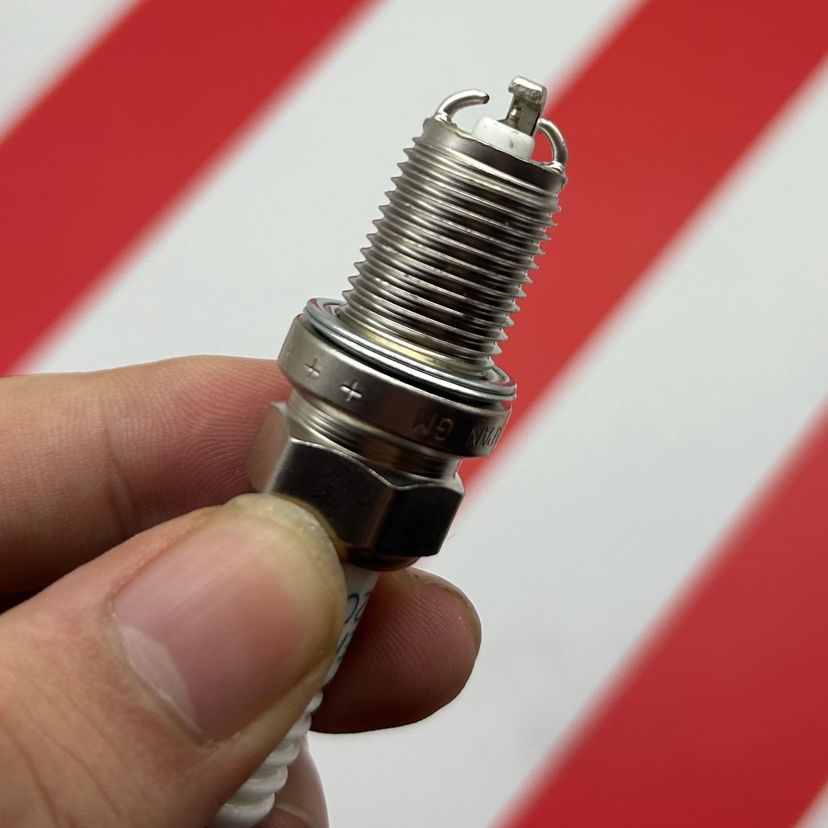 Car Spark Plug OEM 90919-01230 9091901230 Fit