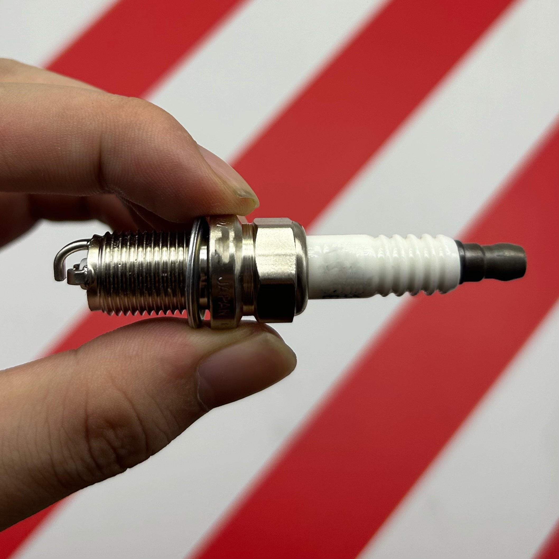 Car Spark Plug OEM 90919-01230 9091901230 Fit