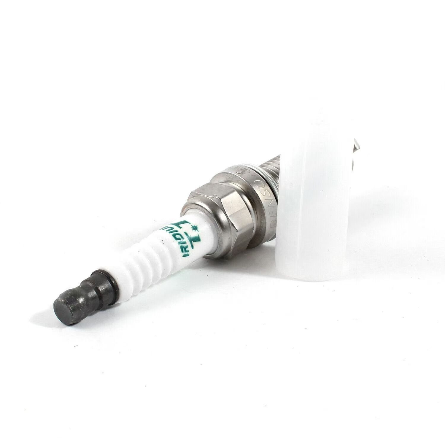 The IXEH22TT is suitable for Honda's new Fit Civic Spark plug Artez Ex Cela CX4 double Iridium Gold 4712