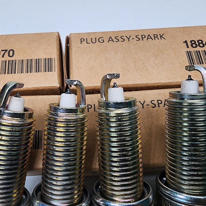 Spark Plug18849-08080 18846-08060 18849-08072 18858-10091 18857-09085 18847-08220 FOR Hyundai Kia