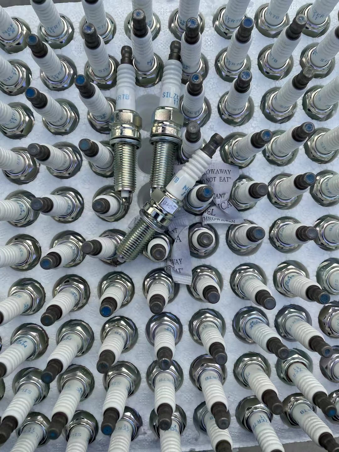 Original quality Auto Engine Parts spark plug 1884610060 1884611070 for kia Hyundai