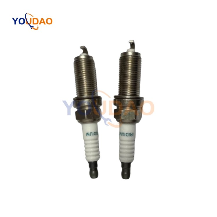 9091901243 FK16HR11 9091901233 90919A1003 90919W1003 224015M014 5960G0 Spark Plug 90919-01243