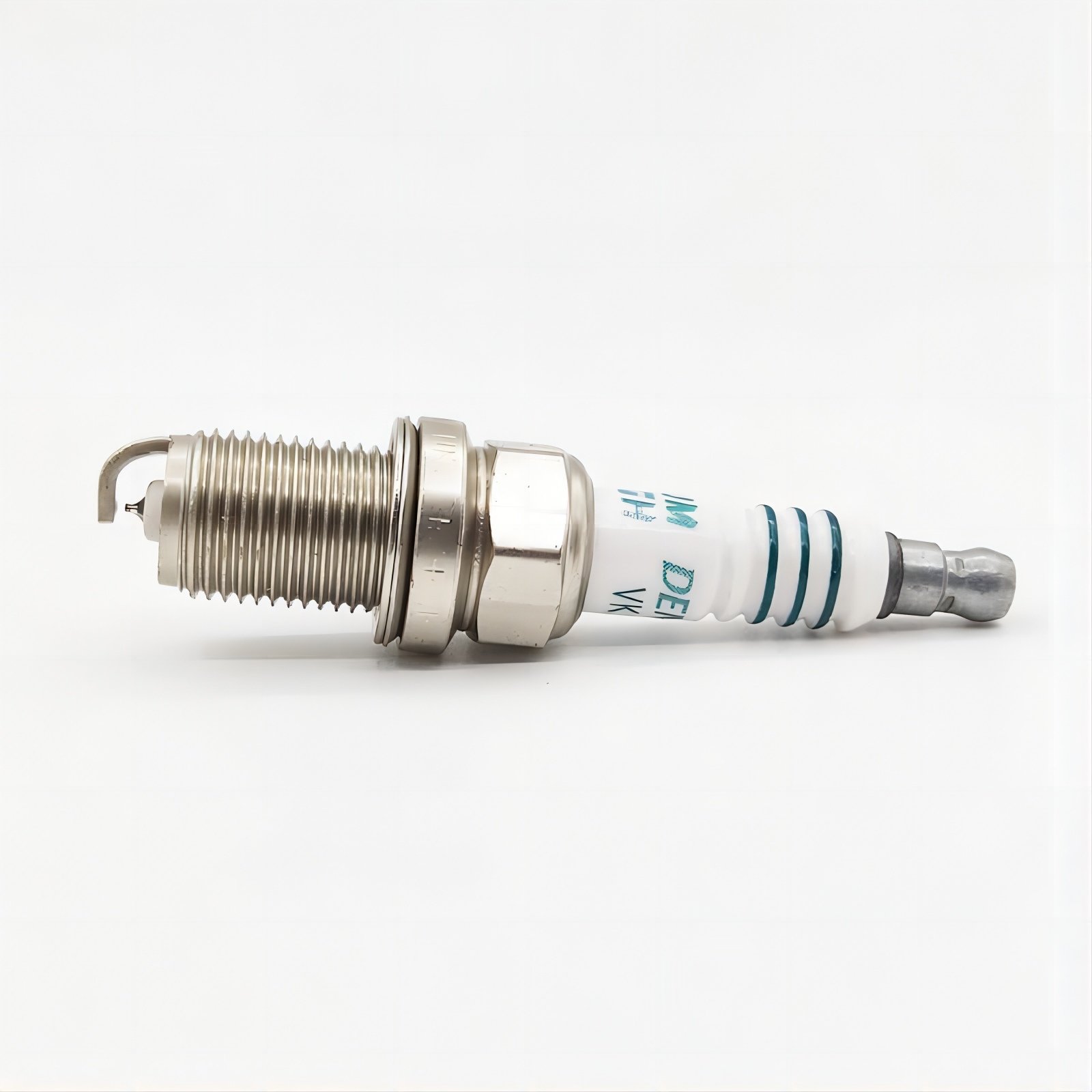Spark Plugs VFKH20 VK20 VFKH16 IKH16 VKH20 for Audi Porsche Chevrolet Auto Parts