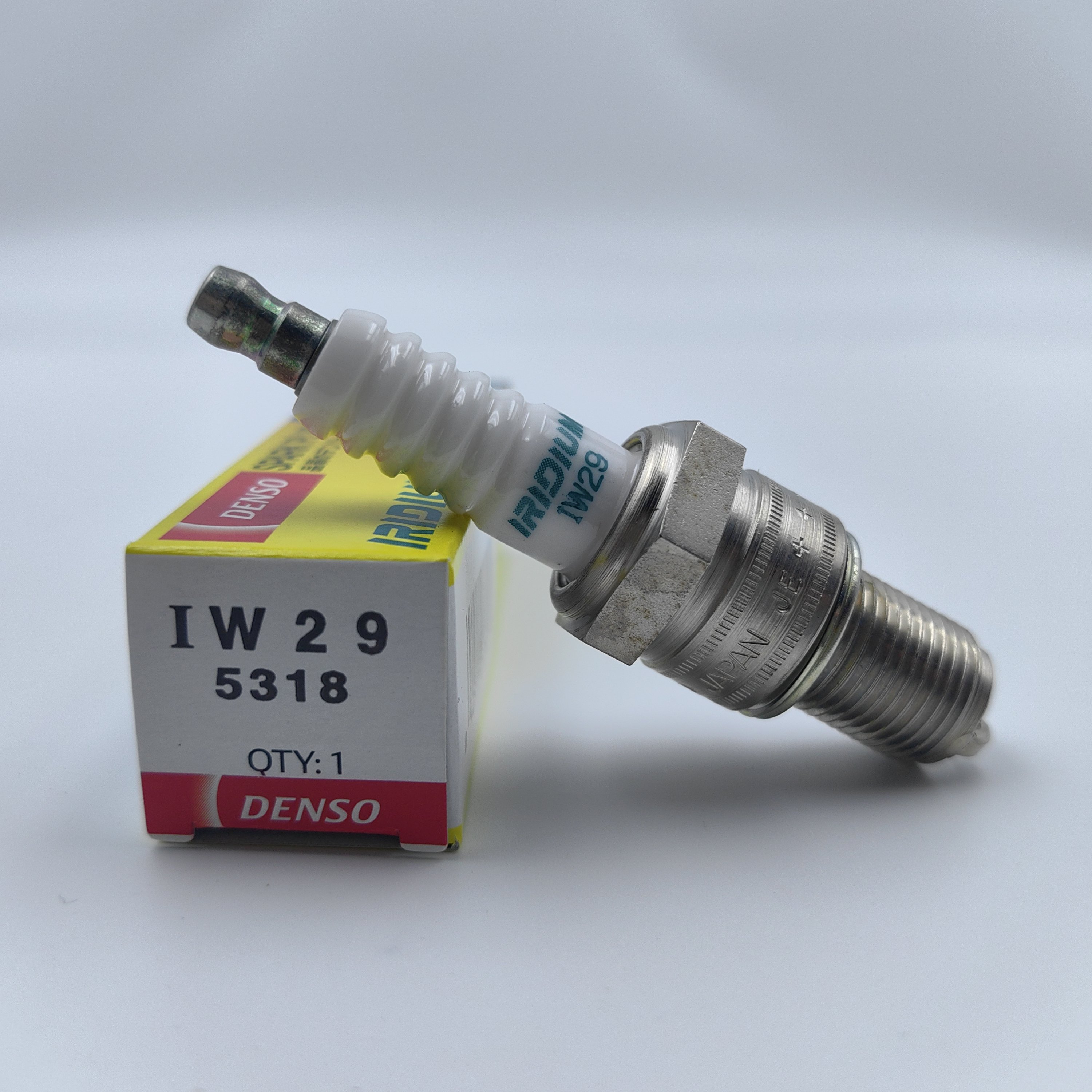 Verified Distributor Original Genuine DENSO Bougie 5318 IW29 For Motorcycles CAGIVA Mito SP 125 , Planet 12 / POLARIS SNOWMOBILE