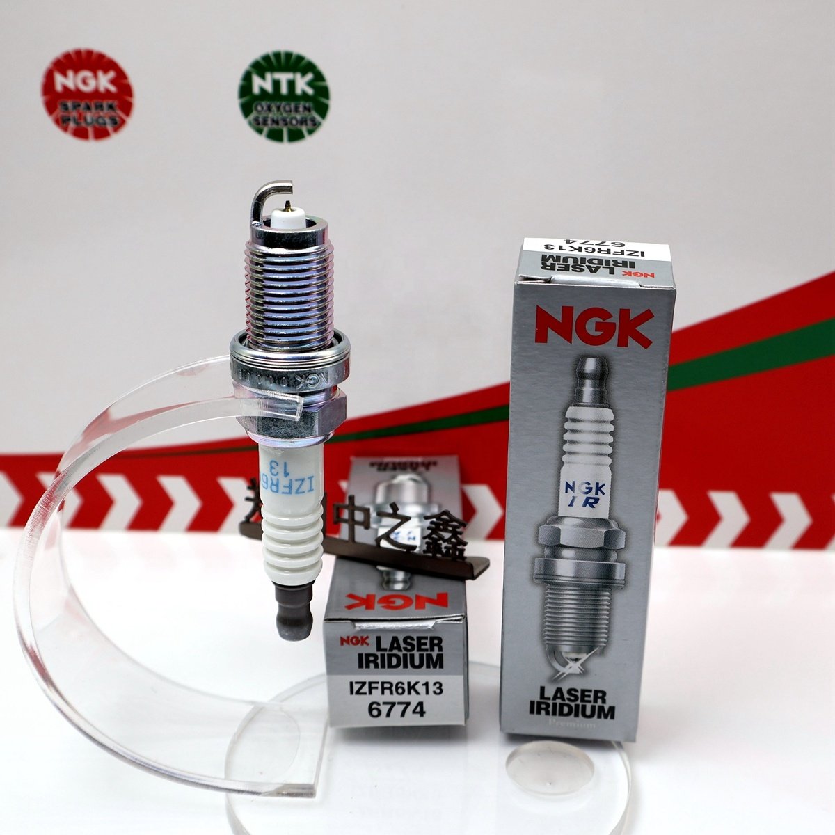 Genuine IZFR6K13 6774 Original NGK Iridium Platinum spark plug 9807B-56A7W