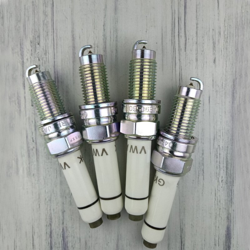 Niude auto parts wholesale price spark plug for Audi A3 A4 Volkswagen Bora Golf 1.4T