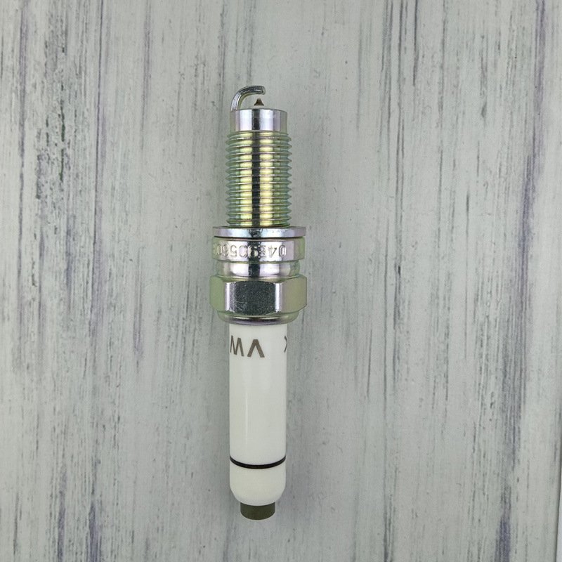 Niude auto parts wholesale price spark plug for Audi A3 A4 Volkswagen Bora Golf 1.4T