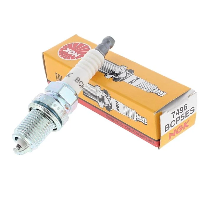 Original Genuine Bujias De Autos Ngk Spark Plugs China BCP5ES 7496 Bujias Nk Auto Parts For Nissan Engine Parts