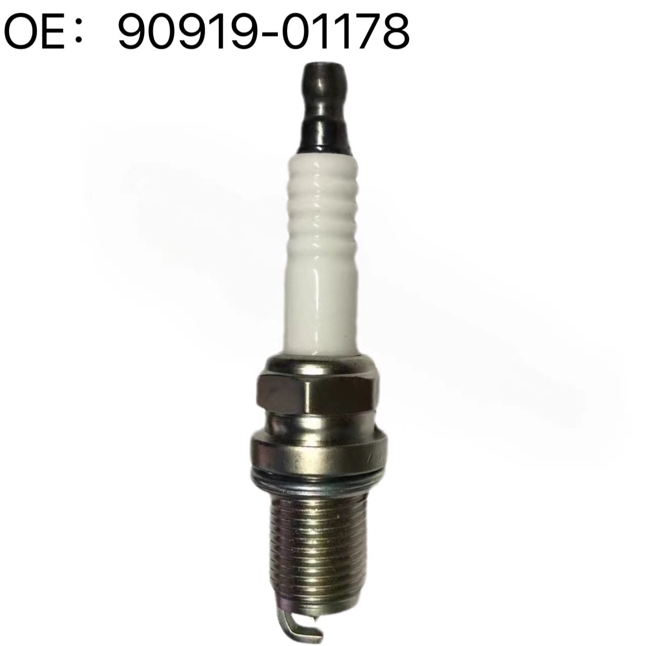 90919-01178 Spark plug PK20R11 For TOYOTA RUSA 1.3 1.6 Feroza Galant V6 9091901178