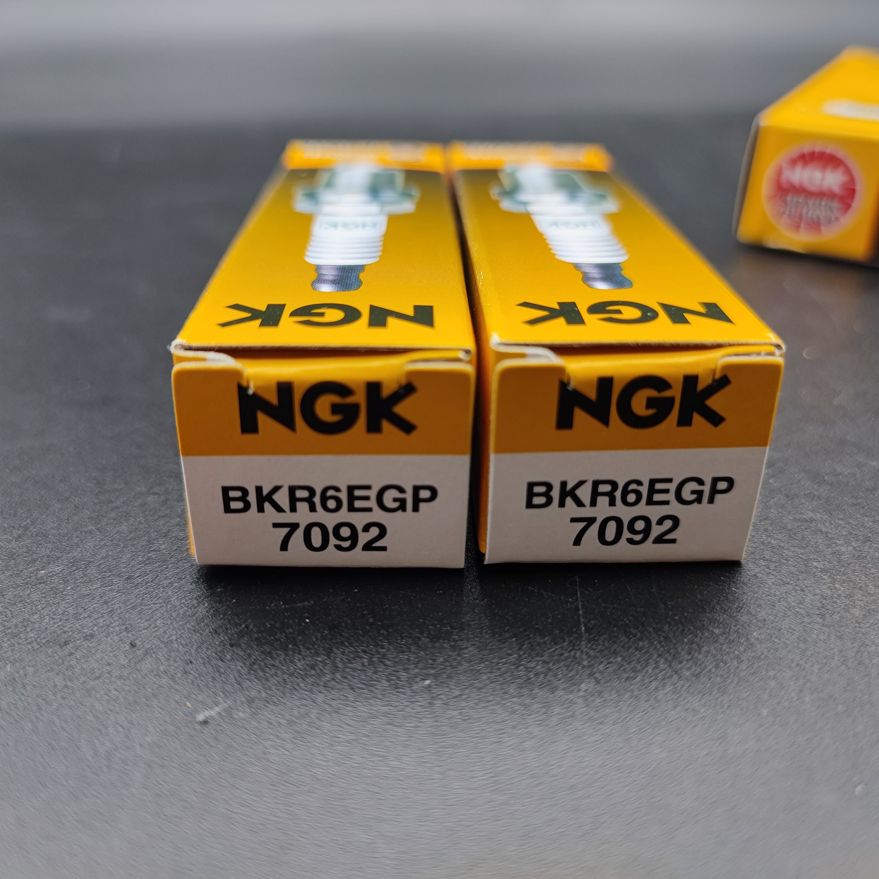 auto parts manufacturers auto parts accessories iridium spark plugs BKR6EGP 7092 for Audi A6 C5 (4B2) 3.0