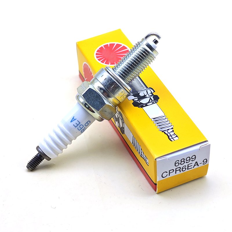 Spark plugs wholesale Hot Sale nickle alloy original bujias Spark Plugs for motorcycle HONDA YAMAHA CPR6EA-9 6899