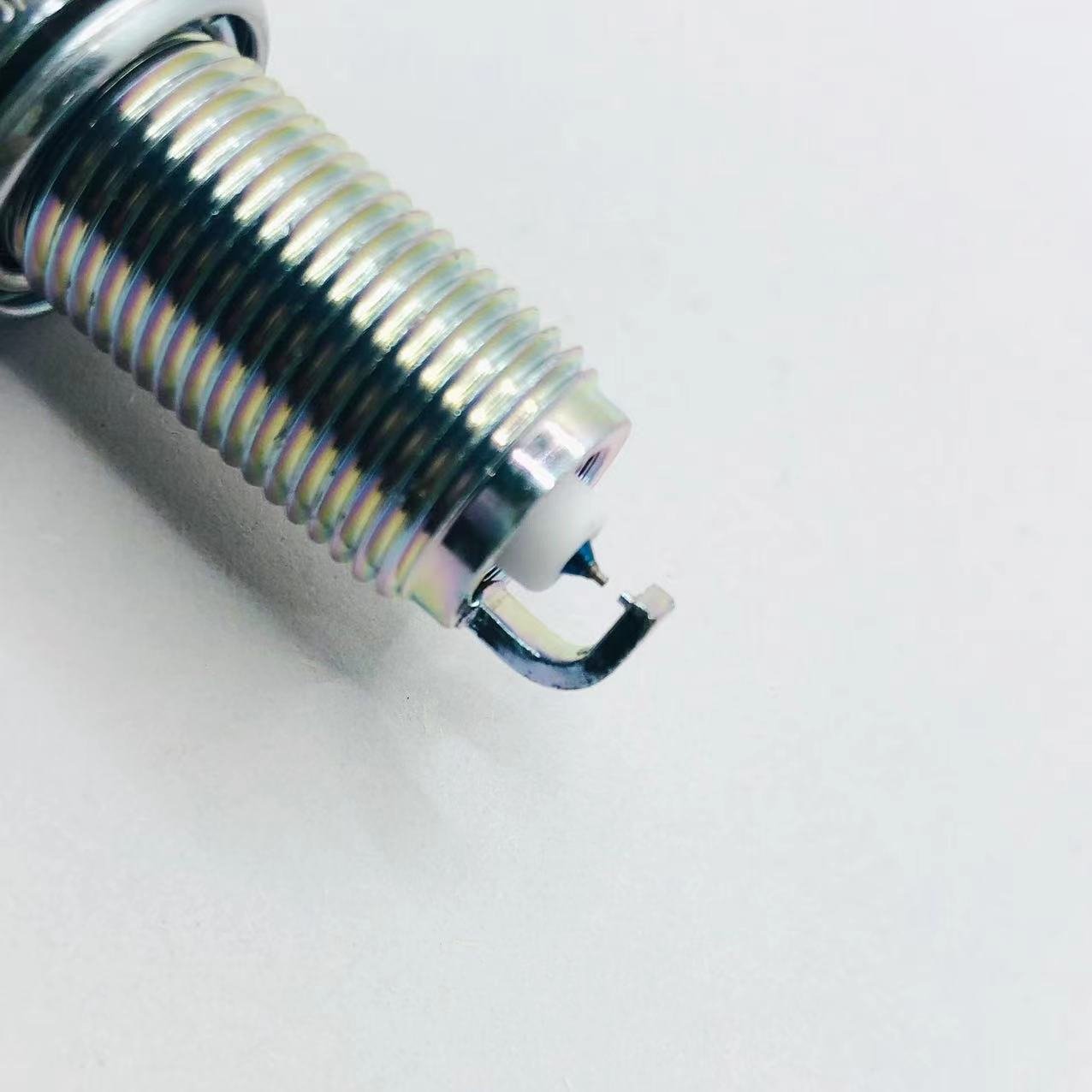 top quality 93759 Laser Iridium Spark Plugs DILFR5A11 22401-ZE01B with blue electrode