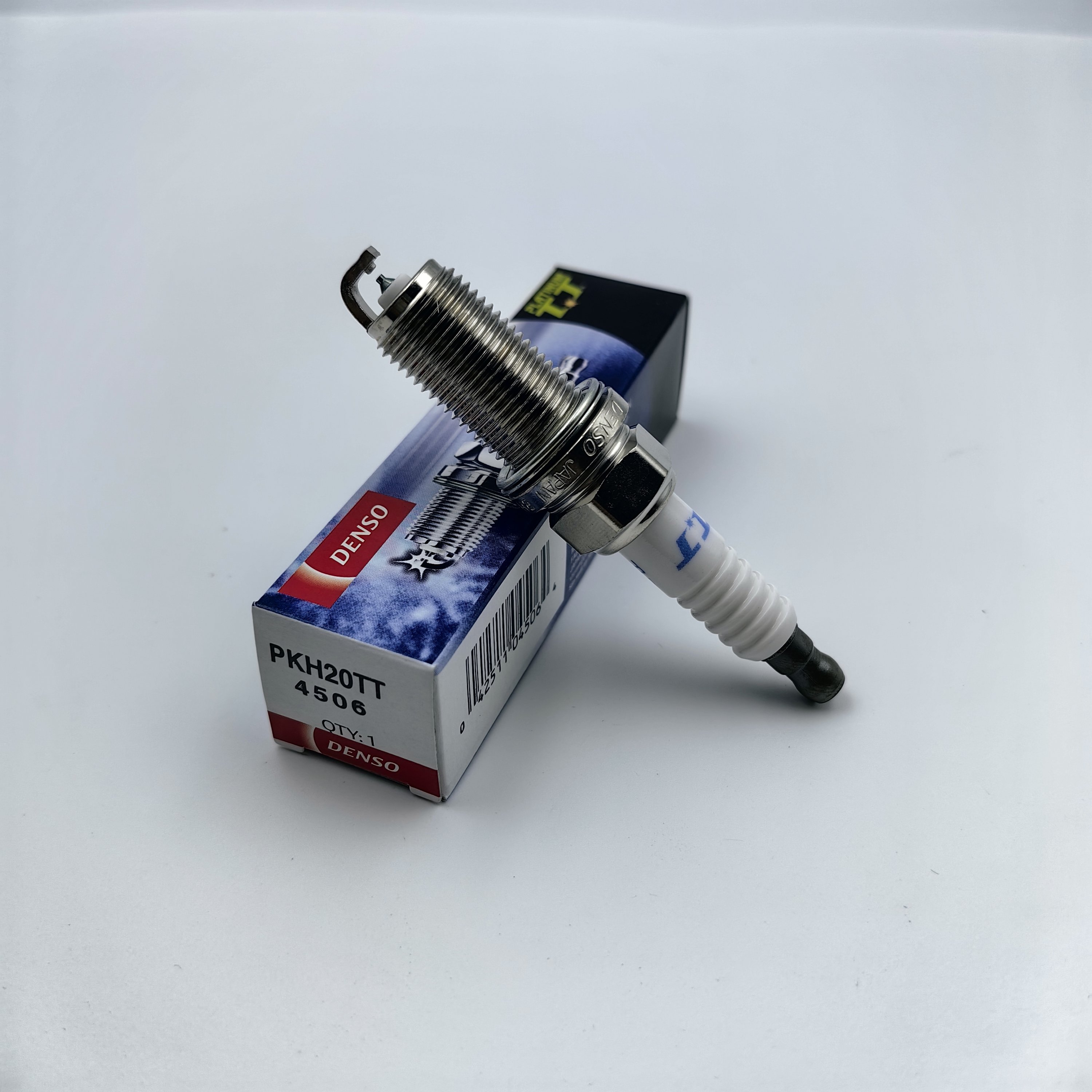 Auto Parts Orginal Platinum Spark Plug 4506 PKH20TT For Infiniti FX 35, Rover FREELANDER/ 3.2L, Nissan MARCH 1.4L / PATHFINDER