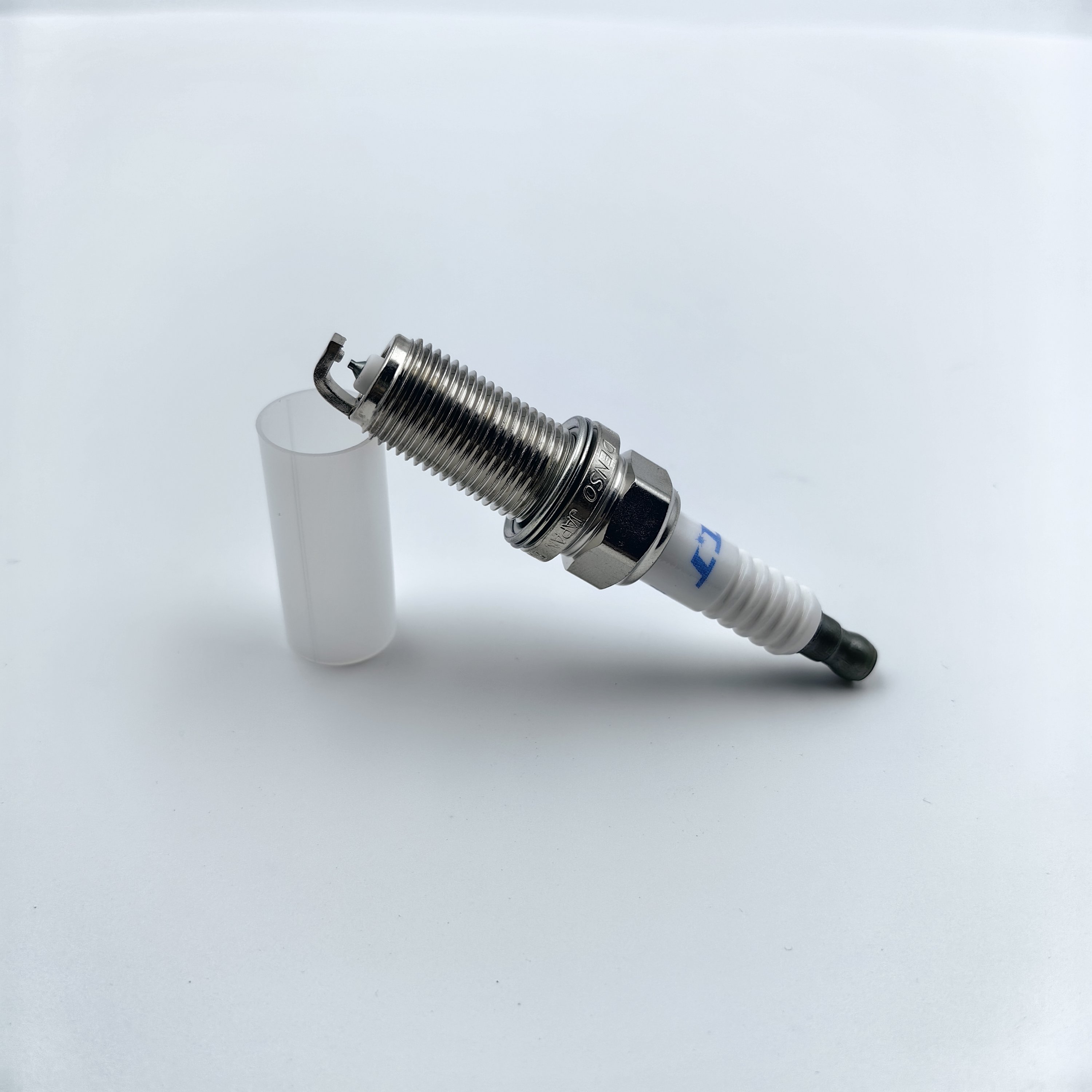 Auto Parts Orginal Platinum Spark Plug 4506 PKH20TT For Infiniti FX 35, Rover FREELANDER/ 3.2L, Nissan MARCH 1.4L / PATHFINDER
