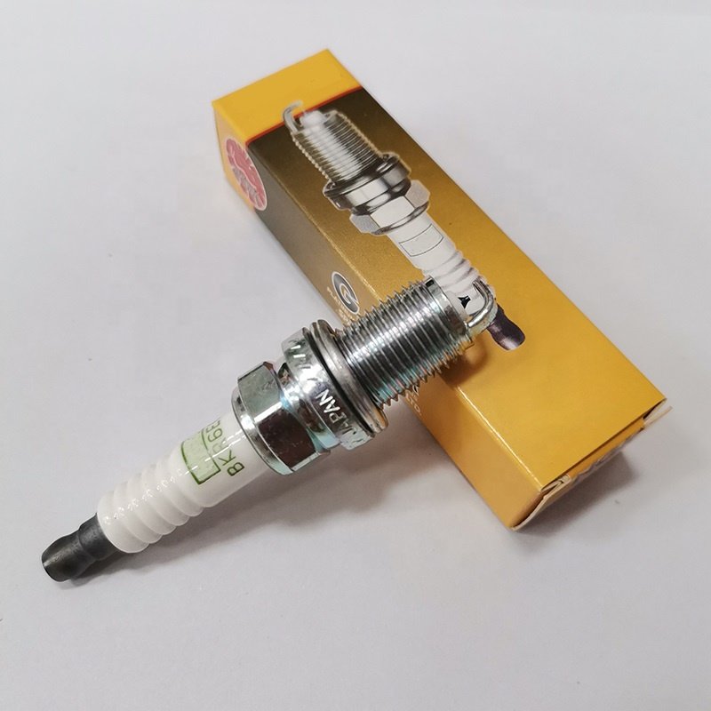High Performance Auto Engine Platinum Spark Plug Bkr6Egp 7092 Bkr5Egp 7090 High Quality Spark Plug