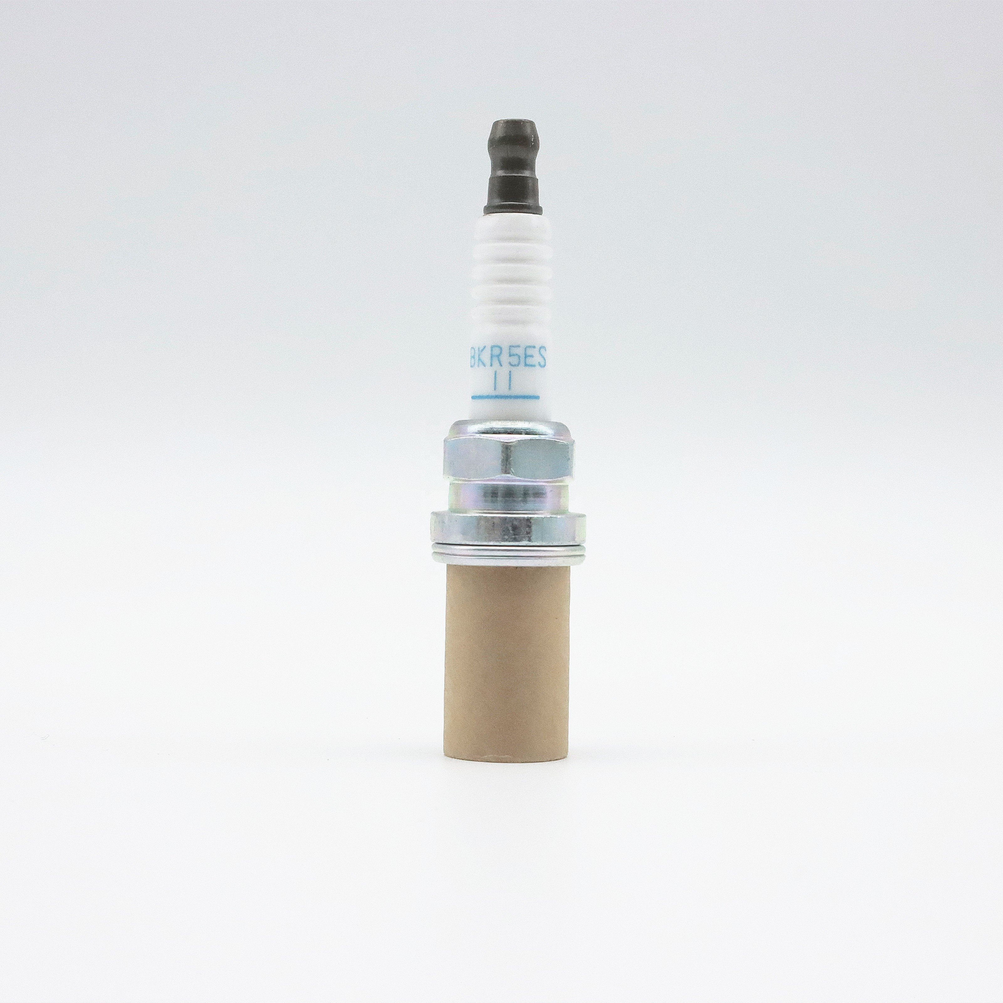 Manufacturer's high-quality wholesale of automotive accessories BKR5ES-11 18814-11051 standard customized spark plugs
