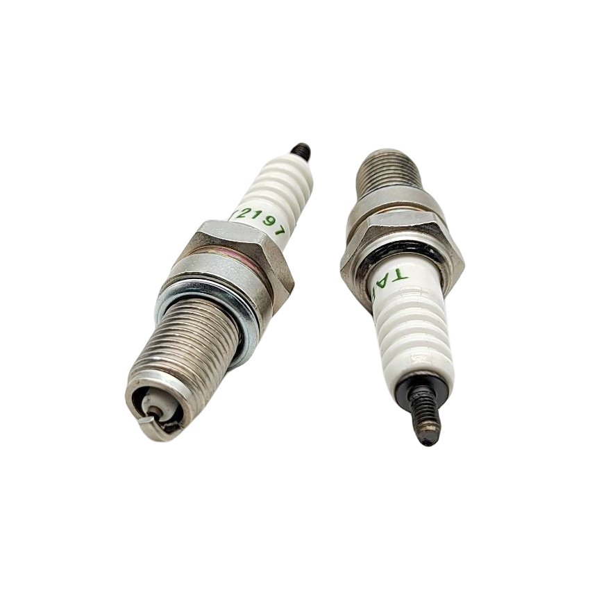 Motorcycle iridium spark plug CD110 engine parts A7TC spark plugs