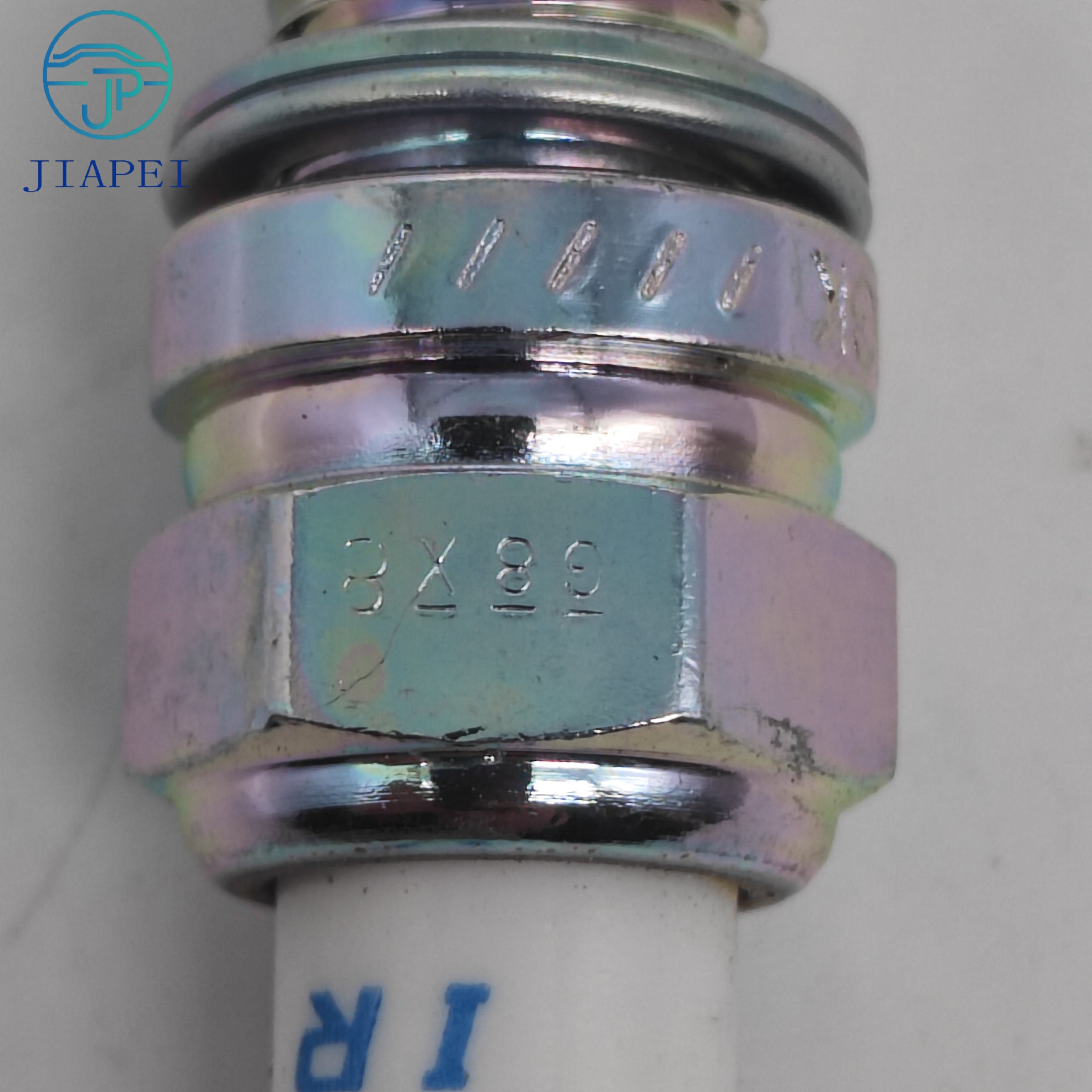 Auto Engine parts Iridium Spark Plug 18846 11070 SILZKR7B-11 18846-11070 For 1884611070