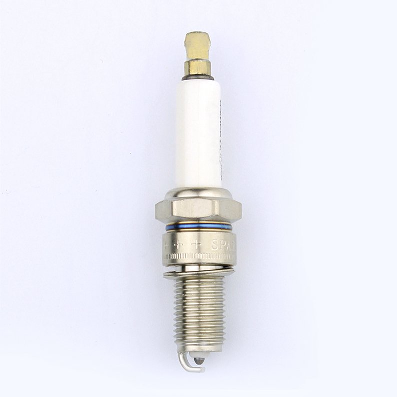 C7HSA Spark Plugs For Motorcycles Excellent Ignition Performance Spark Plug a7tc