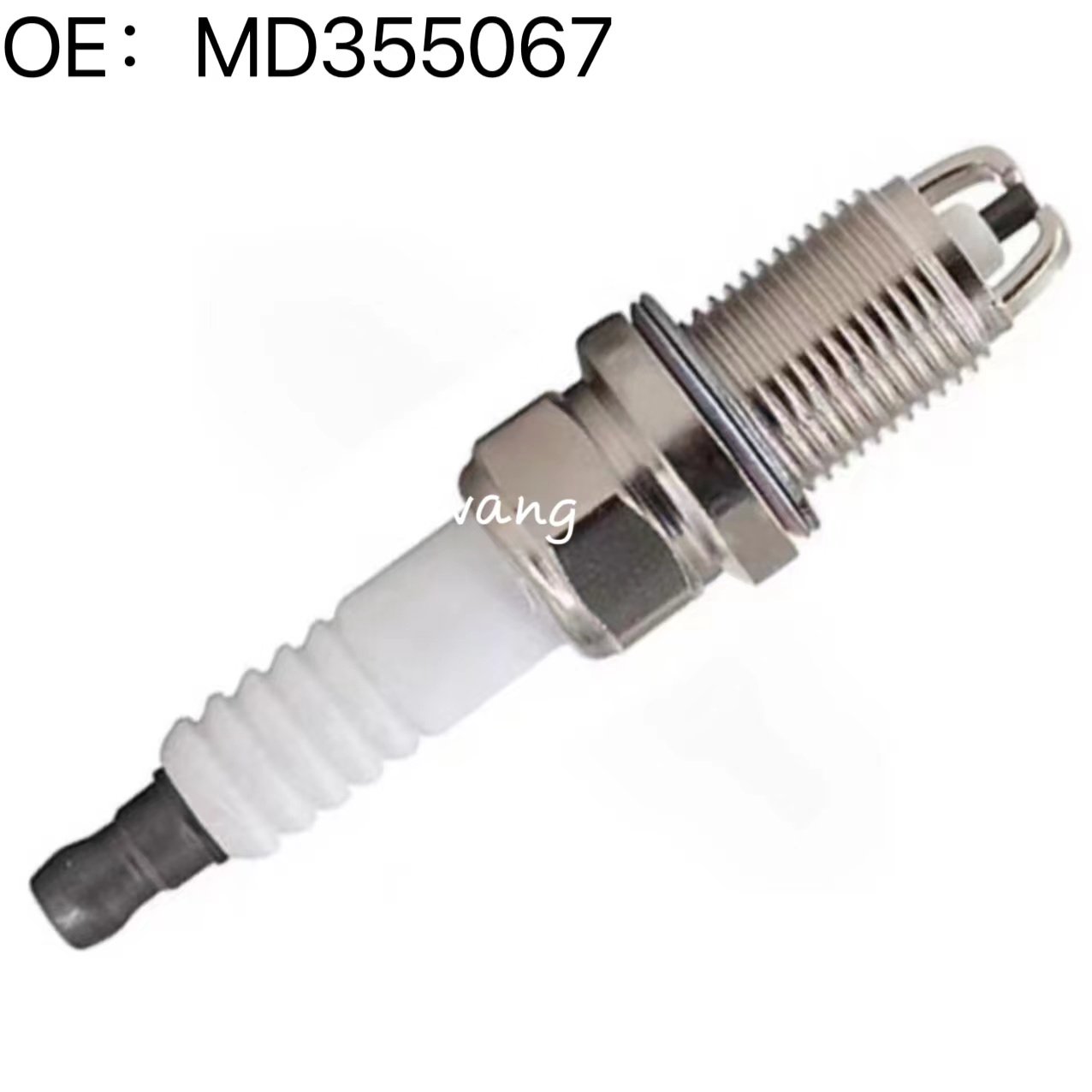 Wholesale Price High Performance Auto Car Engine Parts Spark Plugs For Mitsubishi OEM MD355067 BKR6EKUC Spark Plug