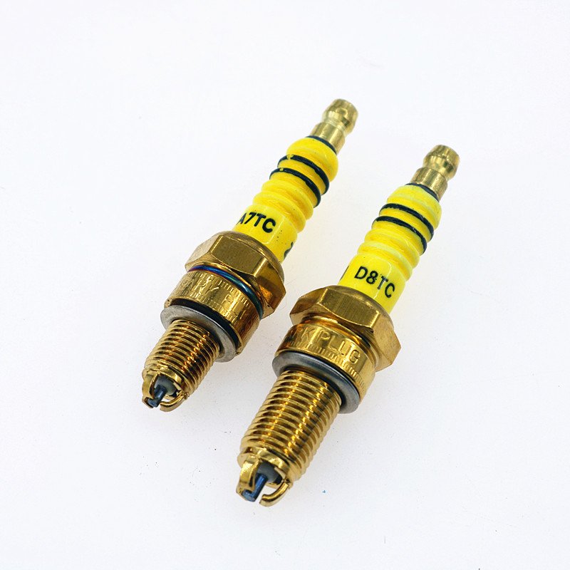 Motorcycle accessories A7TC D8TC 100 110 125 150 three claw three-level energy-saving spark plug