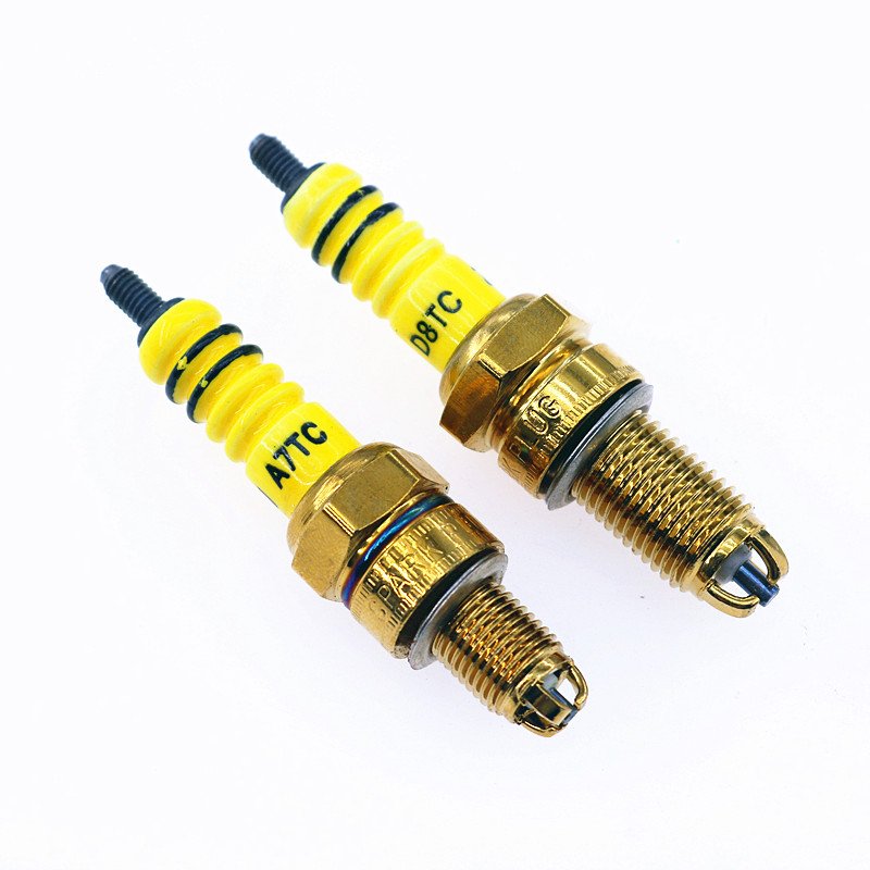Motorcycle accessories A7TC D8TC 100 110 125 150 three claw three-level energy-saving spark plug