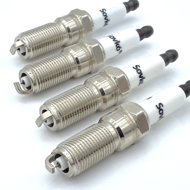 22401-ED815 22401-EW61C 22401-JD01B 22401-JA01B 22401-ED816 22401-5M015 5M016 22401-8H515 22401-ED71B for Nissan Spark Plugs