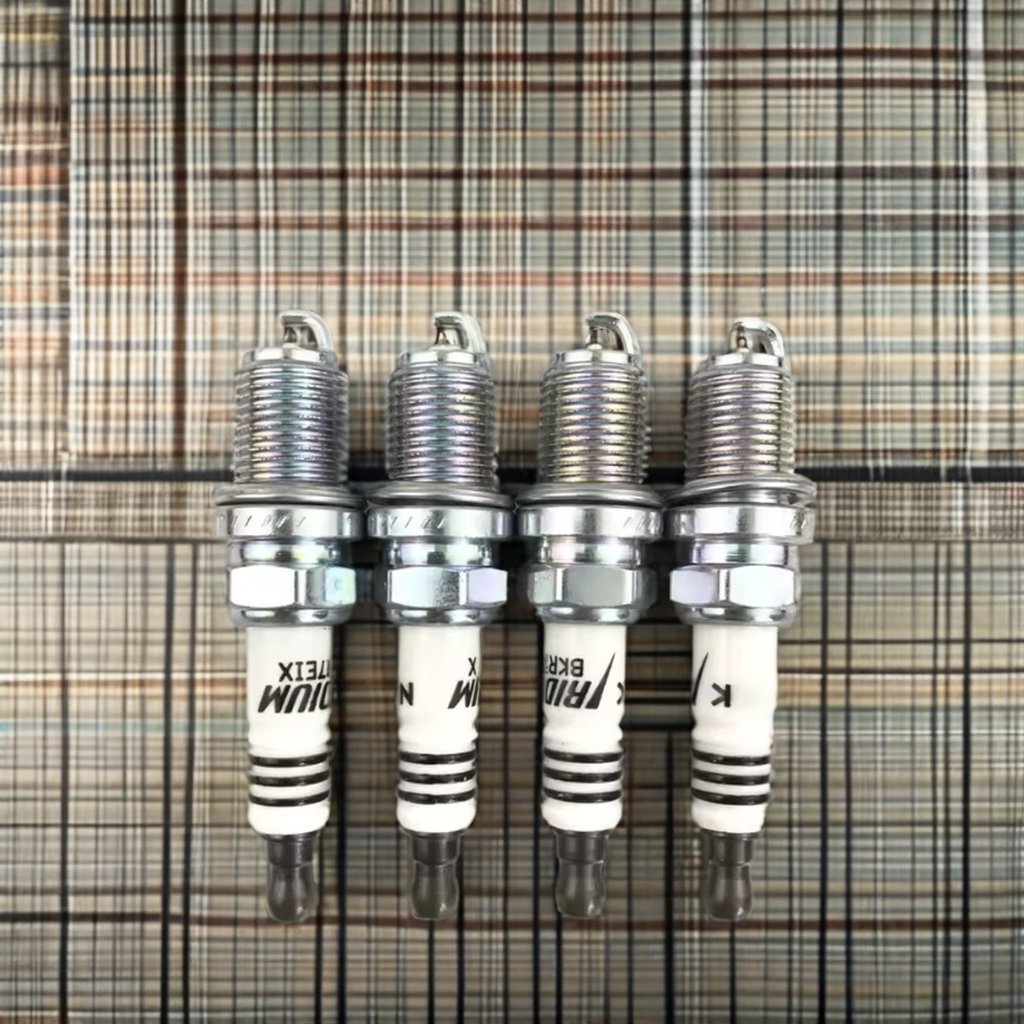 Genuine BKR5EIX-11 Iridium Spark Plug 4272