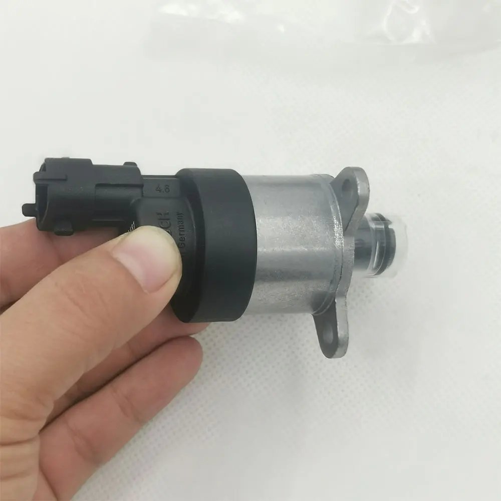 original Fuel Pressure Regulators OEM 0928400711 for CCUMMINS DDAF CF LF DDONGFENG (DDFM) FFORD