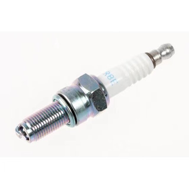 Motorcycle Engines Spare Parts Spark Plug Factory Direct Sale Accessories Motorcycle Spark Plugs CR8E D8tc D8ea