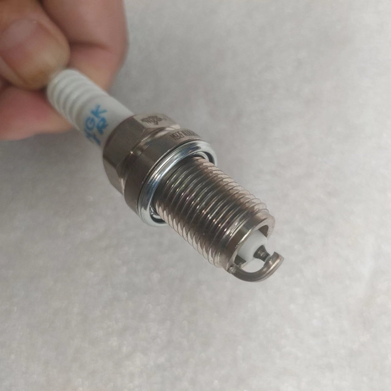 Spark plug MY800-3705002 Auto Parts IFR7U4D-N is suitable for Yuchaitian gas engine