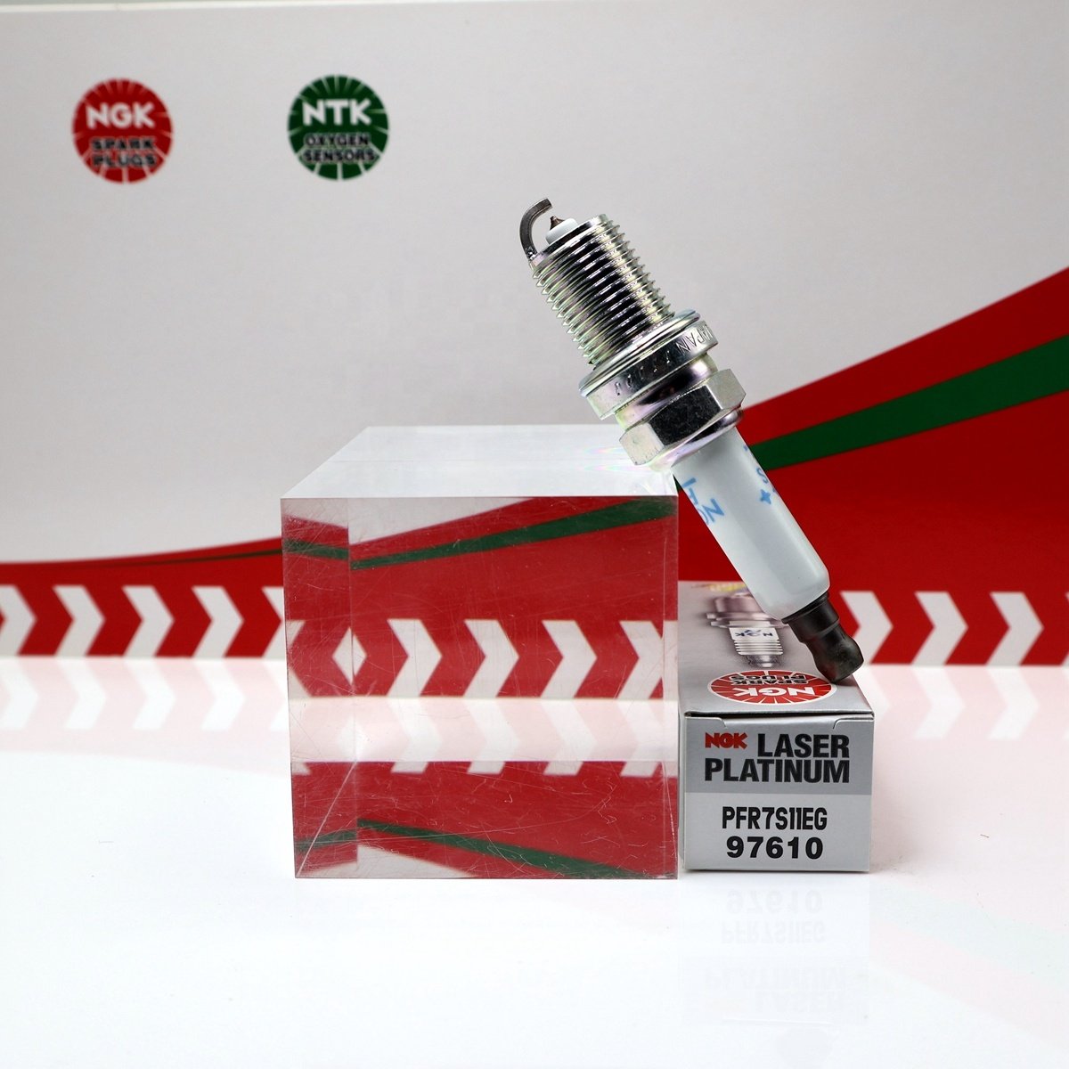 Genuine NGK 97610 PFR7S11EG Original NGK double platinum spark plug 101905611A suitable for PFR6X-11 5757 FR7KPP332 FR7KPP33U+
