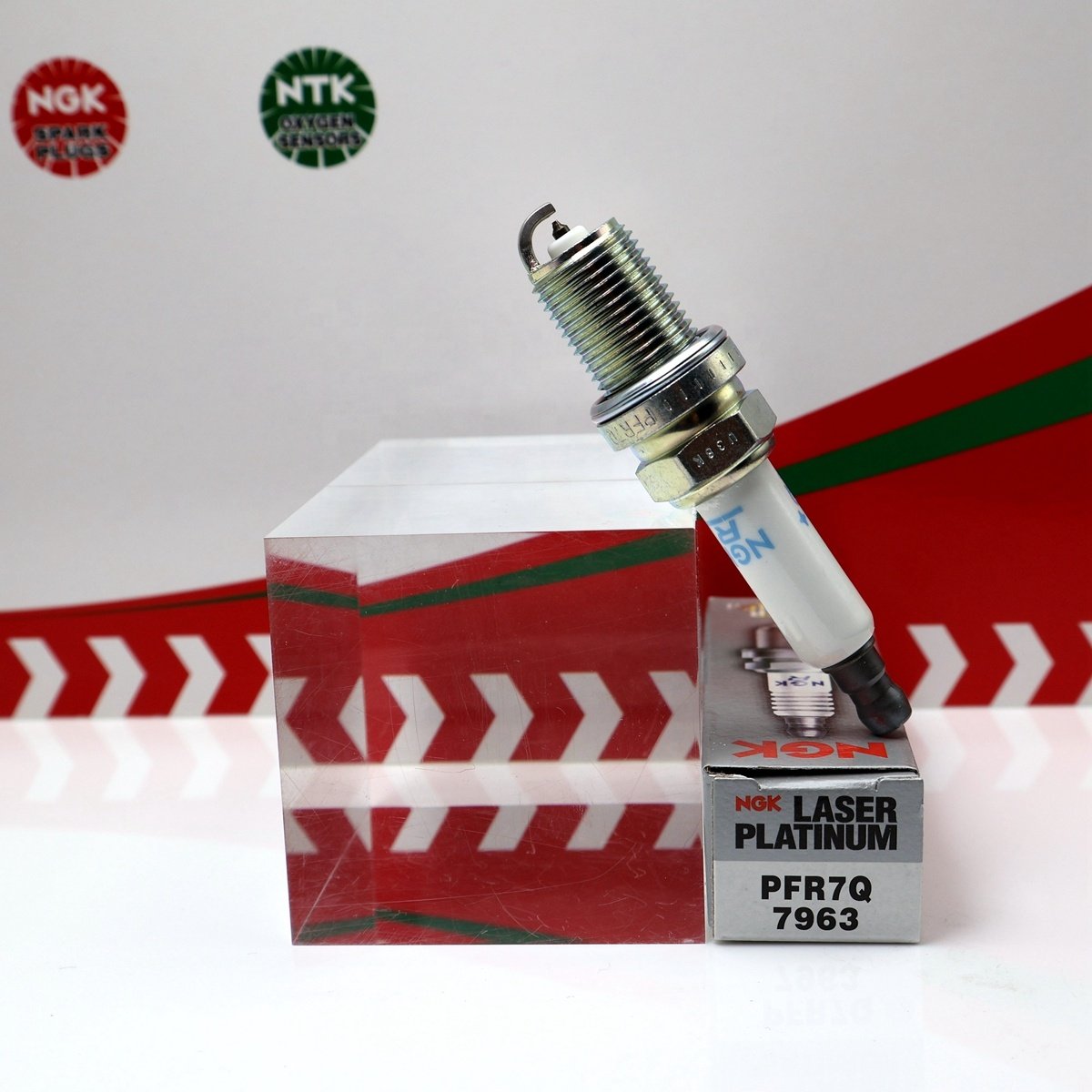 Genuine PFR7Q 7963 Original NGK double platinum spark plug Applicable to RS5 RS6 Haval H5 Landwind X5 Uisheng S350 some models