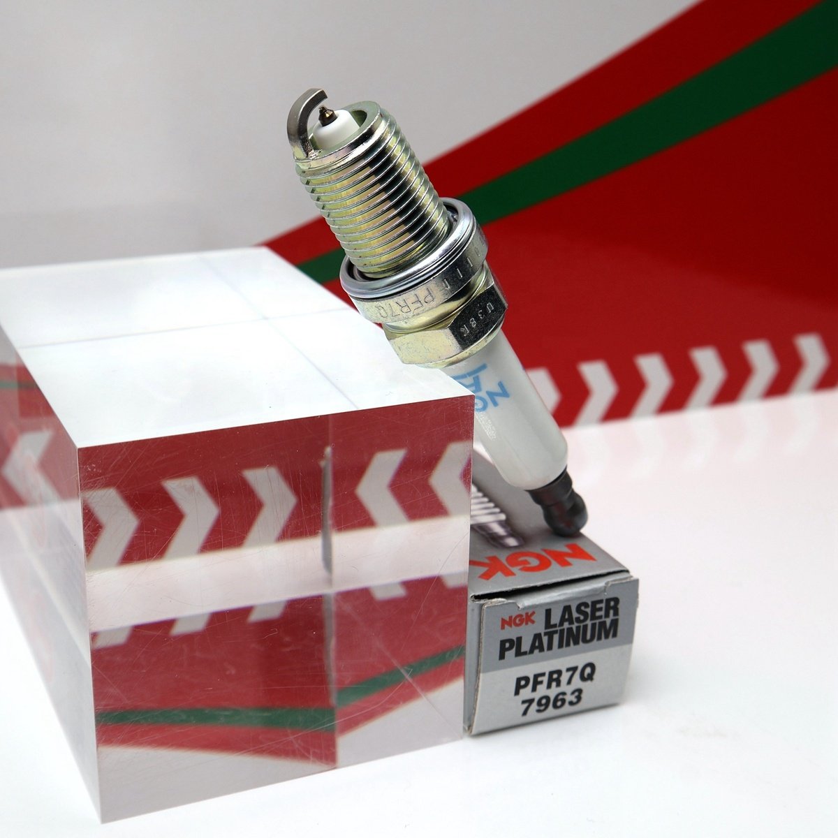 Genuine PFR7Q 7963 Original NGK double platinum spark plug Applicable to RS5 RS6 Haval H5 Landwind X5 Uisheng S350 some models