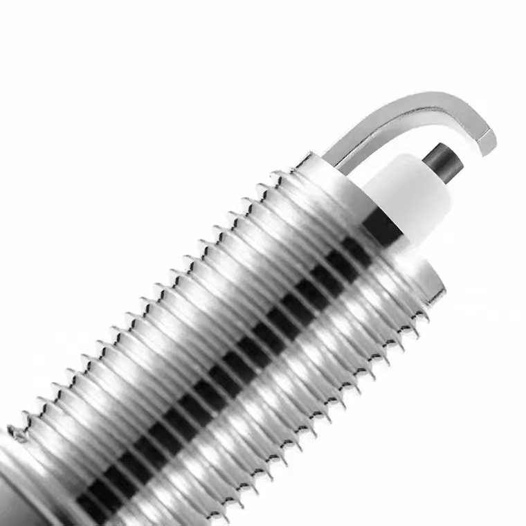 Suitable For Nickel Alloy spark plugs LZKR6B-10E 1578 Hyundai Rena Yuedong Kia K2 Furidi