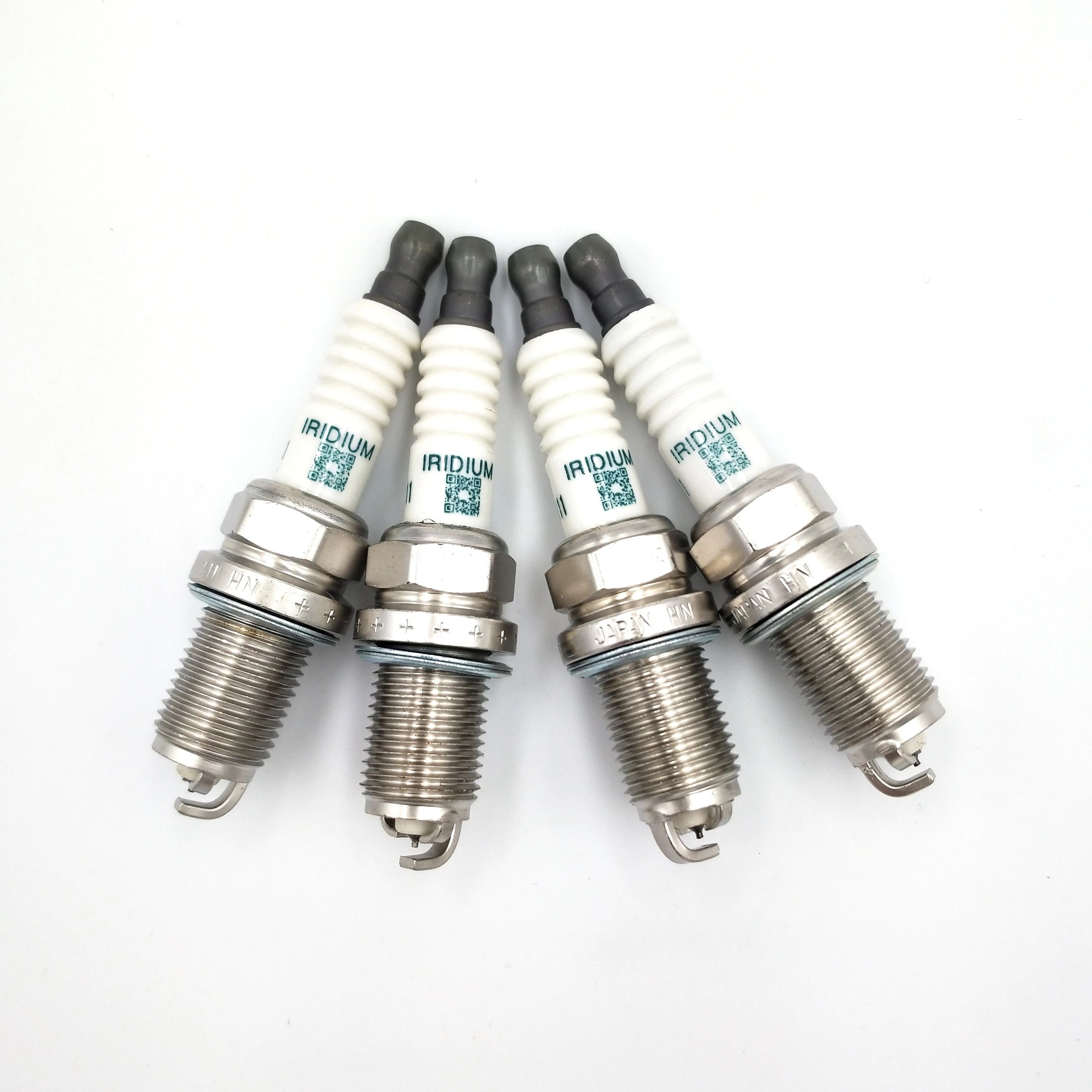 Q High Quality Sk20br11 Iridium Spark Plug For Toyota Avensis Verossa T25 X11 90919-01226 9091901230 Engine Spark Plug