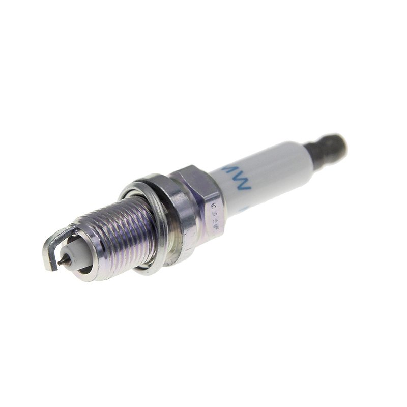 High quality auto parts engine spark plug for b-m-w E30 E46 E60 E70 E83 X3 X5 OEM 12122158252