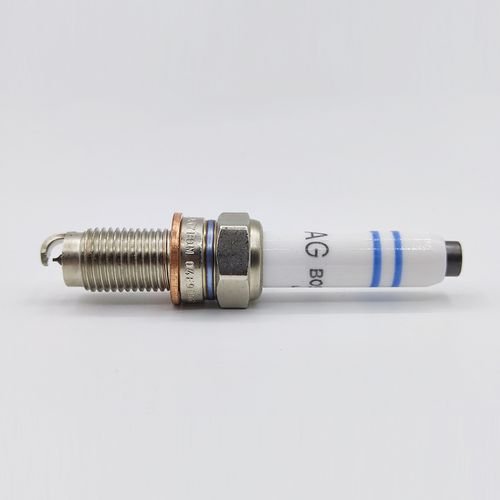 Genuine Auto Engine Spark Plug 04E 905 612 04E905612 For VW 0241140512