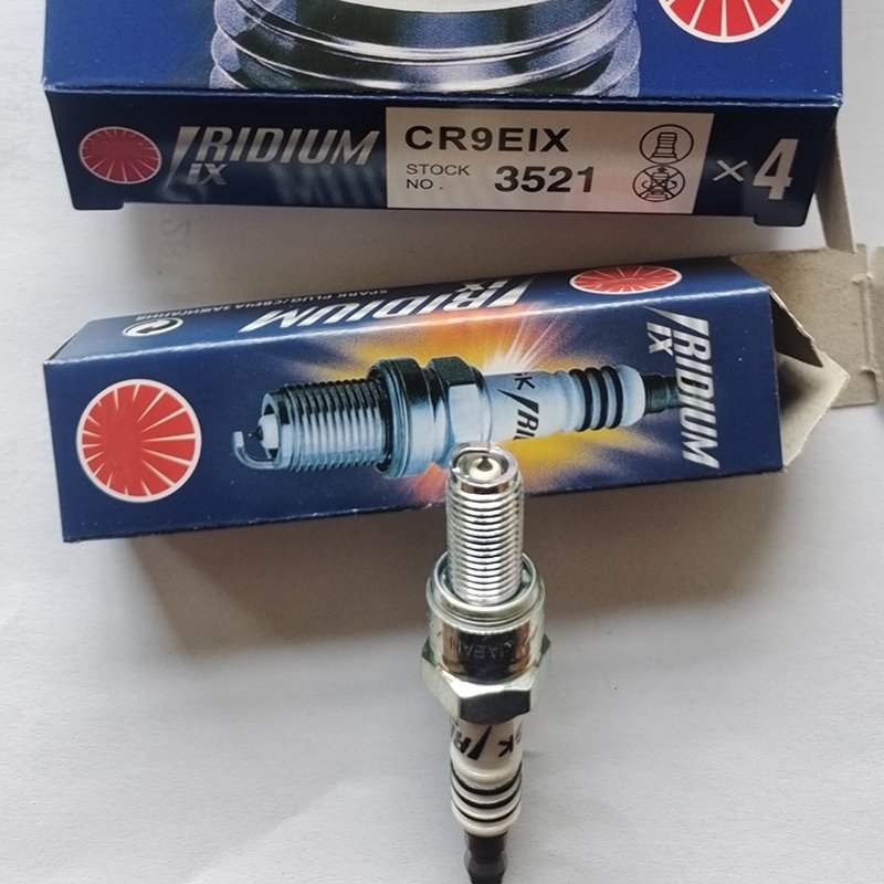 High Quality Bujias Auto Engine System 3521 Cr9Eix Iridium Engine Ignition Part Spark Plug For Ngk