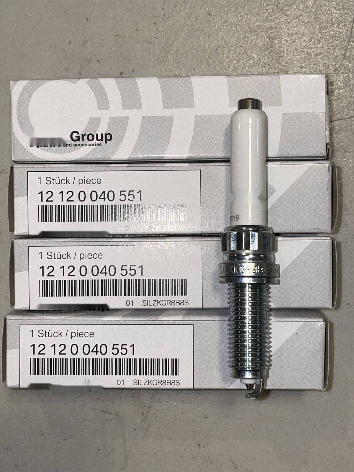 YPC20 OEM Quality Car New Spark Plug for bmw 12120040551 silzkgr8b8s