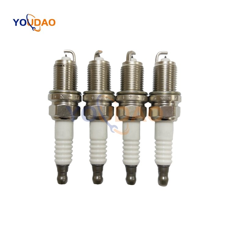 9091901240 SK16R11 9008091184 9091901168 9091901217 9091901218 Spark Plug 90919-01240