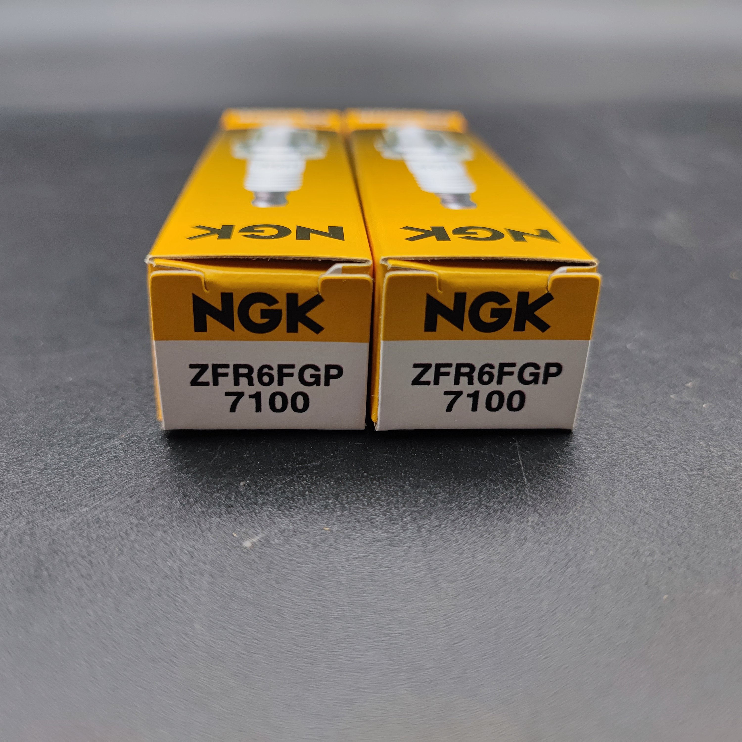 High Performance Iridium Spark Plug 7100 ZFR6FGP Original wholesale Be used for many car